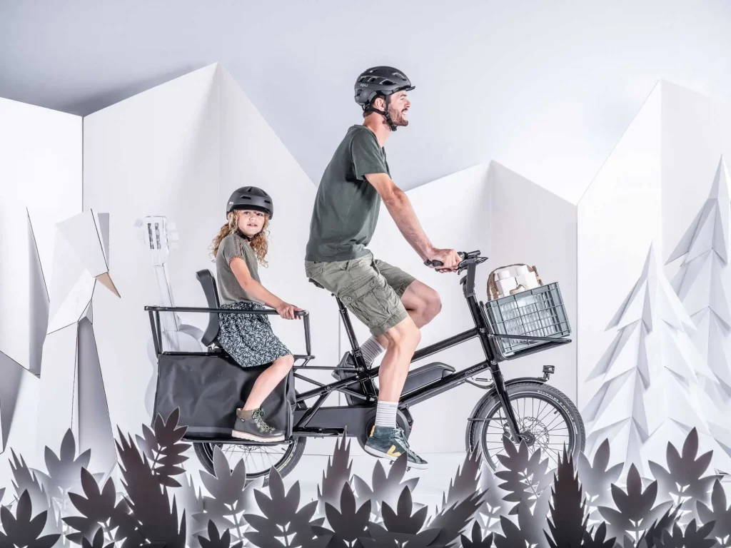 vélo cargo électrique avec siège enfants