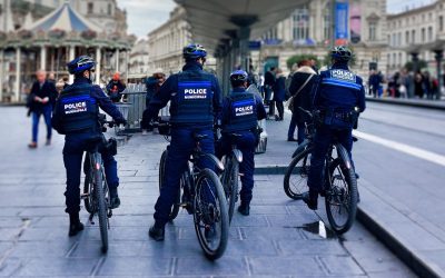 Des vélos électriques pour la police : une nouvelle ère de mobilité urbaine
