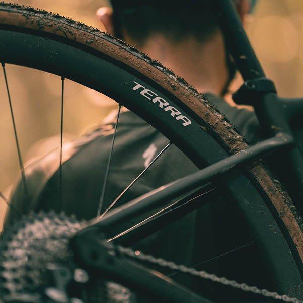 Comment choisir ses roues pour vélo de gravel ?